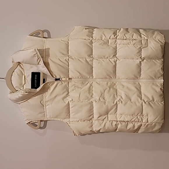 Lands' End Jackets & Blazers - Land End Puffer Vest sz M, Ivory